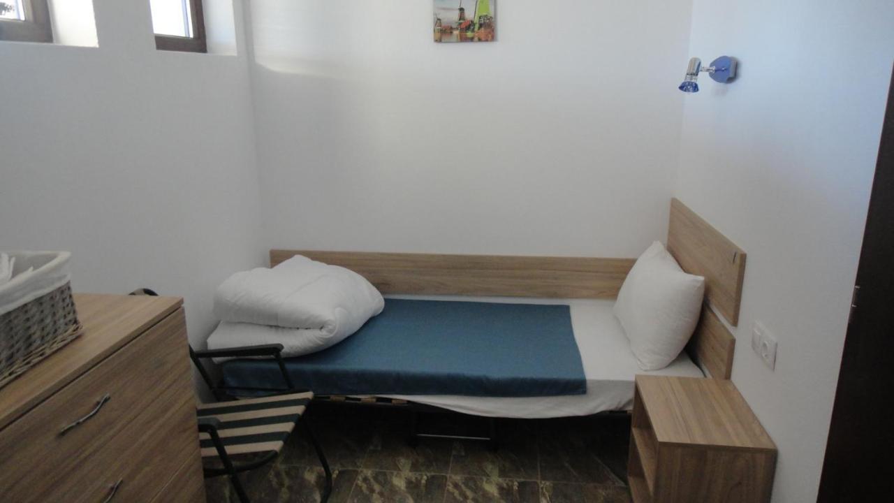 Guest House Hasiendata พาเวลบันยา ภายนอก รูปภาพ