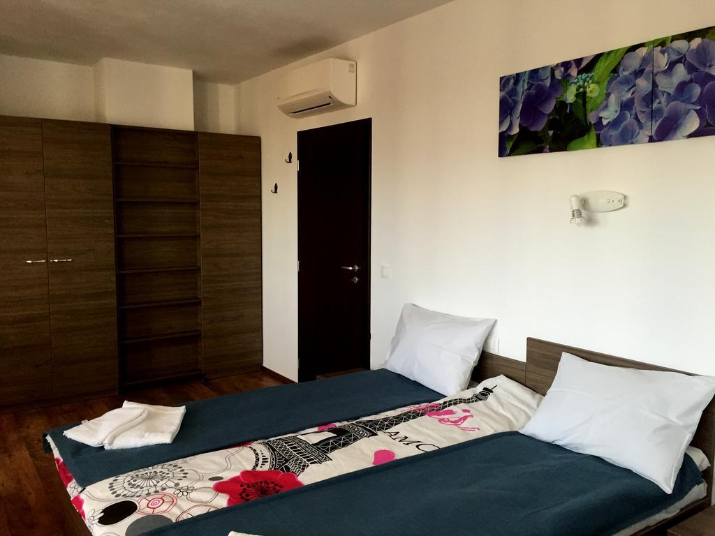 Guest House Hasiendata พาเวลบันยา ภายนอก รูปภาพ