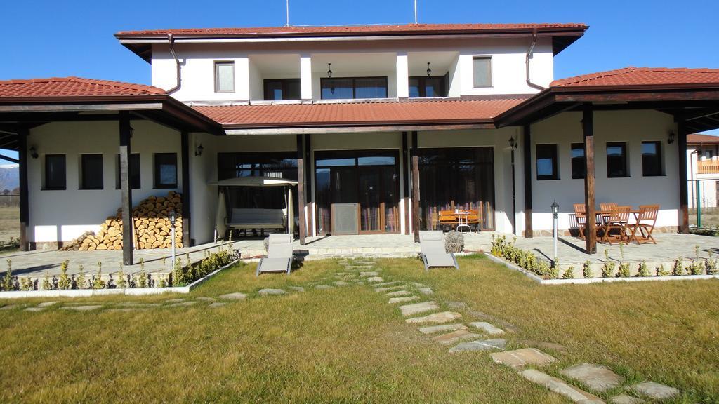 Guest House Hasiendata พาเวลบันยา ภายนอก รูปภาพ