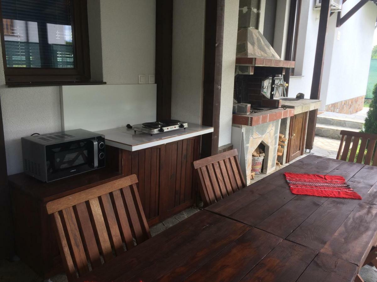 Guest House Hasiendata พาเวลบันยา ภายนอก รูปภาพ
